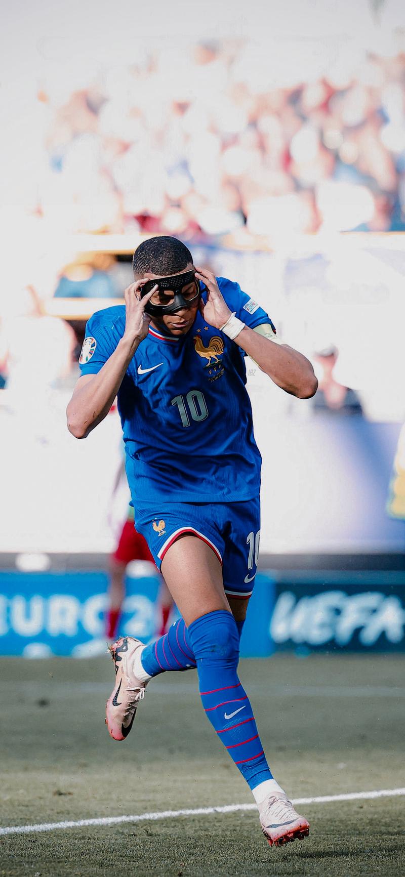 恩梅加：包括阿德耶米在内我们很多人都有进球机会，但没成功（恩梅加：阿德耶米等人都有破门良机，可惜未能把握）