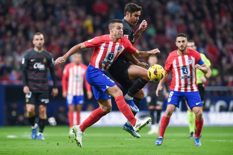 利物浦第二次在欧冠主场丢4+球，上一次是2023年2-5皇马（利物浦欧冠主场再现4+失球，上一次是2023年2-5负皇马）