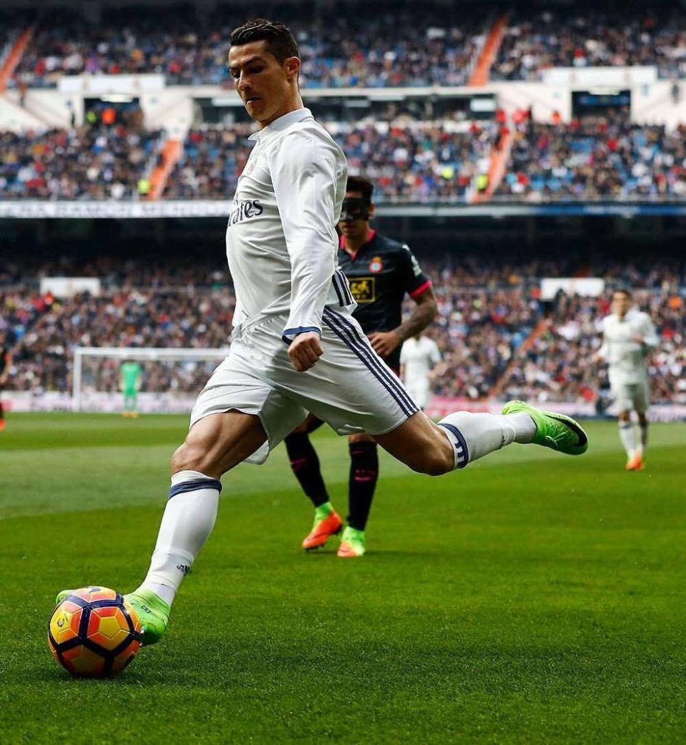 2025中超最佳教练候选：徐正源、斯卢茨基领衔，穆斯卡特无缘（2025中超年度最佳教练候选名单：徐正源、斯卢茨基领跑，穆斯卡特未入选）