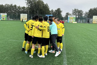 西甲积分榜：巴萨先赛获胜领先皇马4分，马竞两连败暂列第五（西甲最新积分榜：巴萨抢先取胜将对皇马优势扩大至4分，马竞两连败暂居第5）