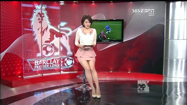 阿森纳为巴黎当红新援强势出击，利物浦加入争夺战引发激烈竞争（阿森纳强攻巴黎新星，利物浦入局争抢战火升级）