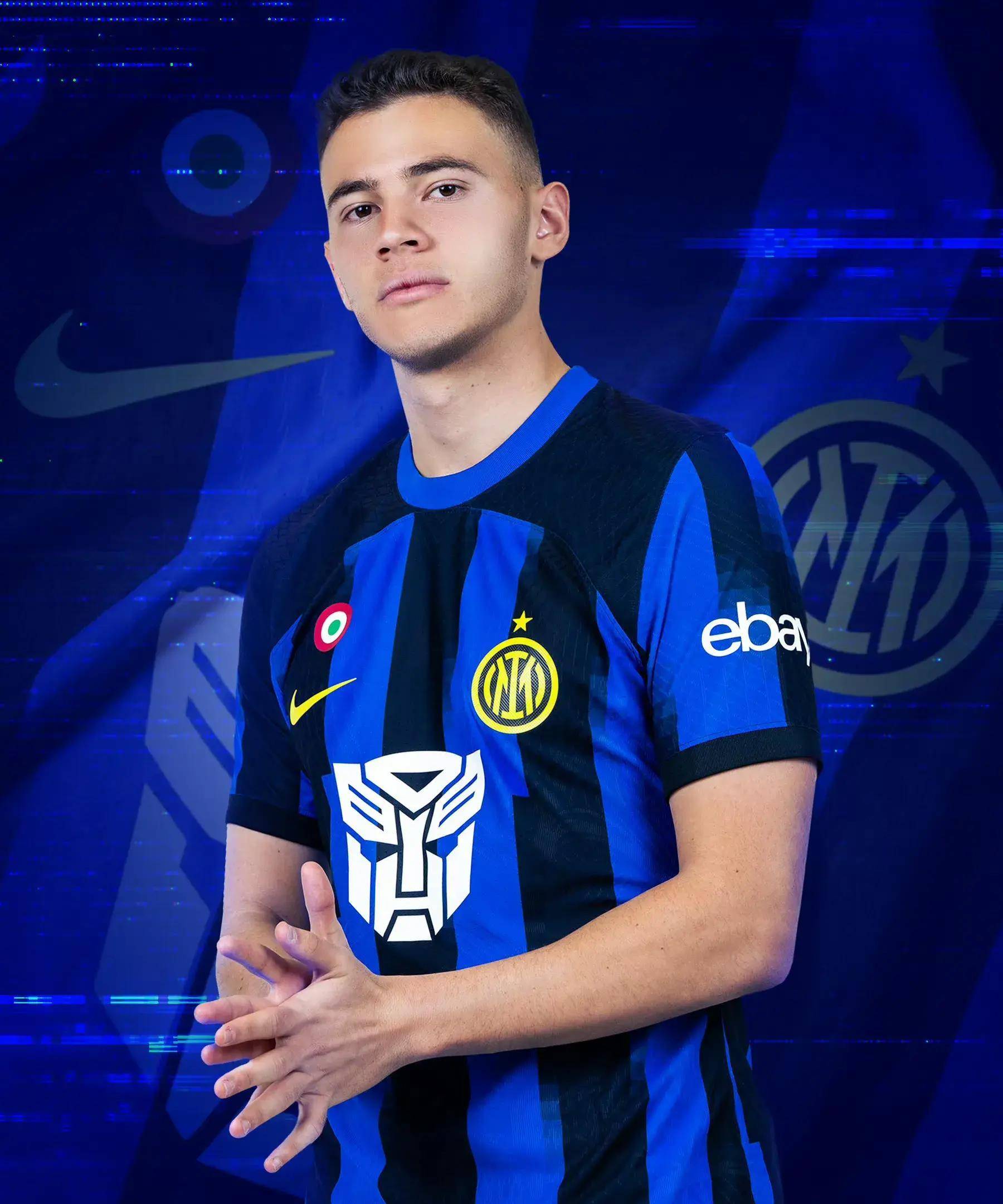 德天空：那不勒斯想签弗赖堡中场曼赞比顶替受伤的德布劳内（德天空：那不勒斯拟签弗赖堡中场曼赞比，以替代因伤缺阵的德布劳内）