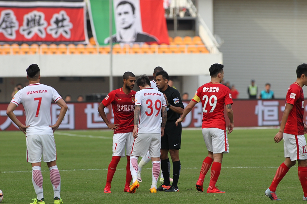 世界杯抽签前瞻：新纪元即将开启，解析分档与可能的死亡之组（世界杯抽签将至：新篇章在望，分档解读与死亡之组预测）