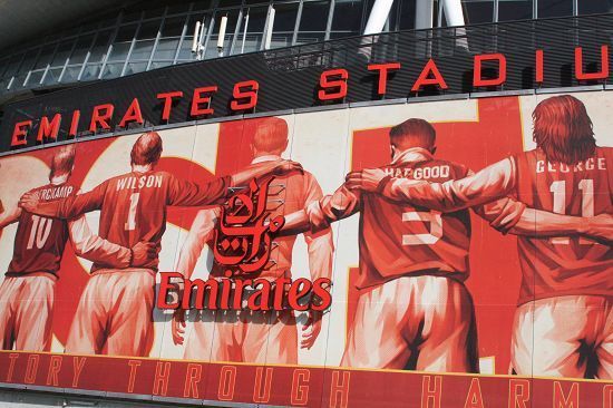 杰伦·约翰逊砍本赛季第二次三双，20年特雷·杨后老鹰首人（杰伦·约翰逊再取本季第二次三双，成老鹰自2020年特雷·杨后首人）