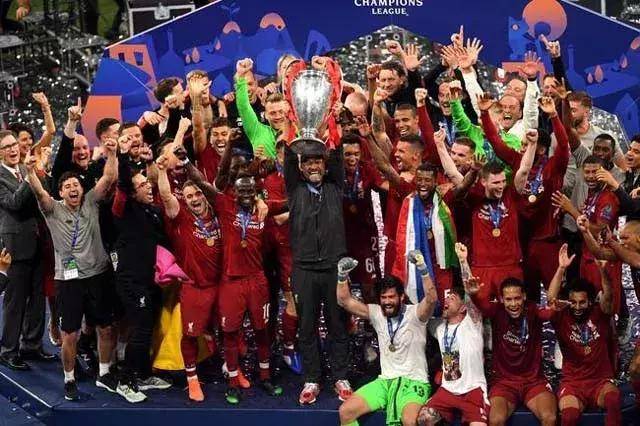 图片报：多特正在讨论是否为施洛特贝克、阿德耶米加解约条款（图片报：多特蒙德正商议是否为施洛特贝克、阿德耶米设置解约条款）